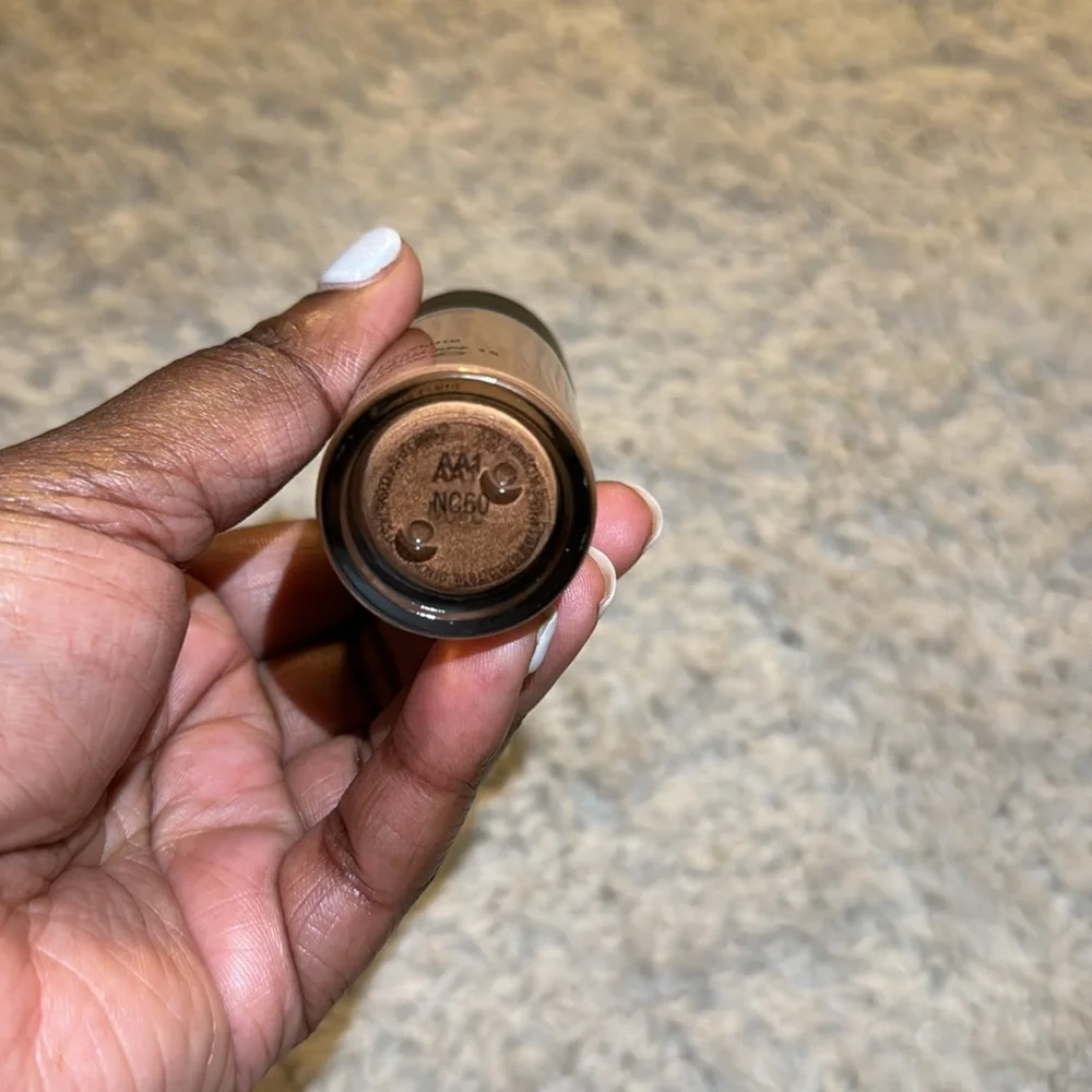 MAC Studio fix foundation